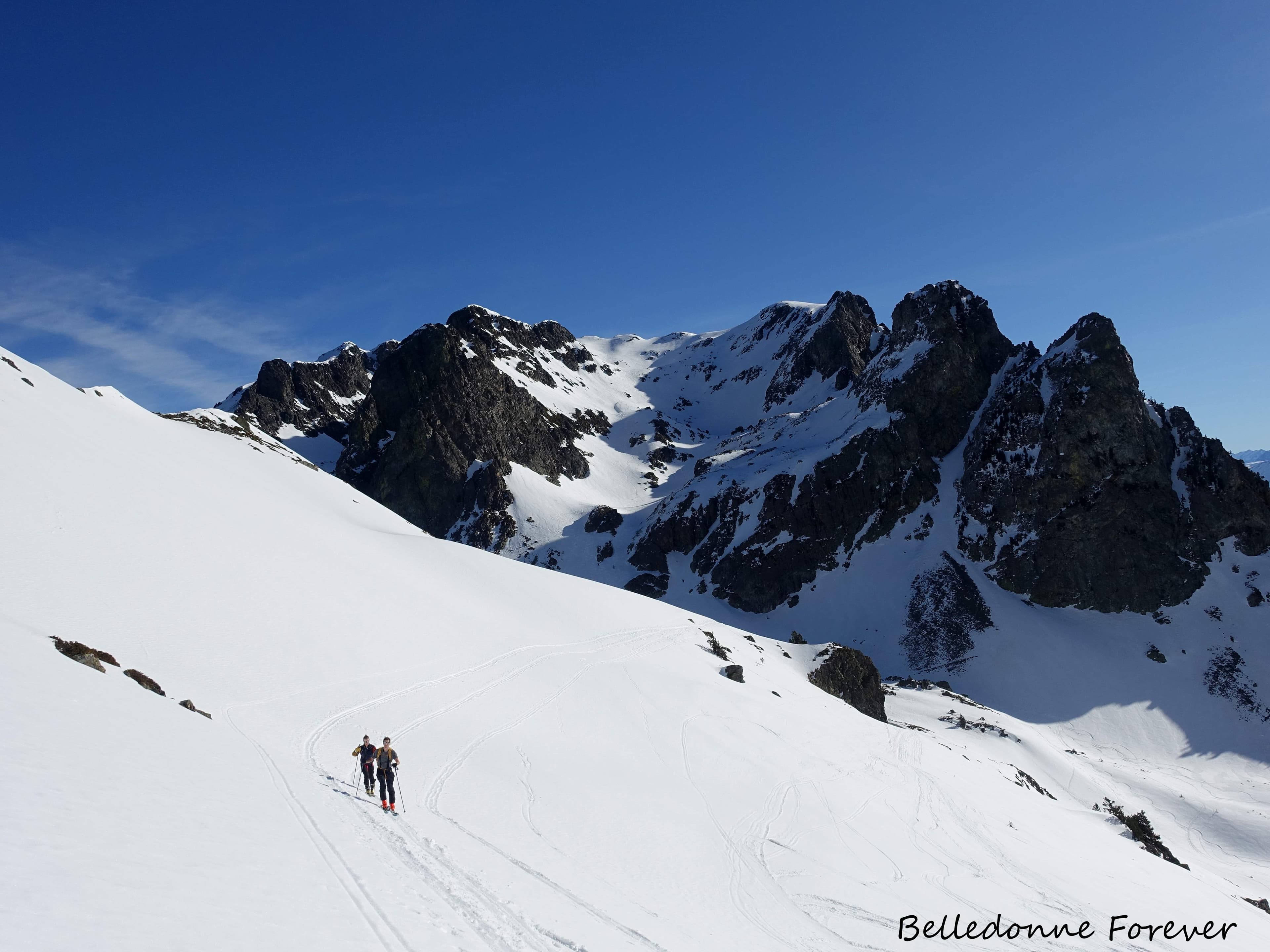 Neige de printemps comme fin avril A.P.