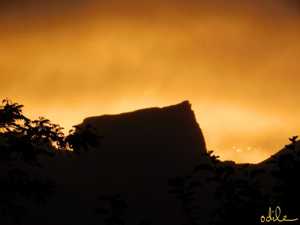 Lueur du soir sur le Mont-Aiguille