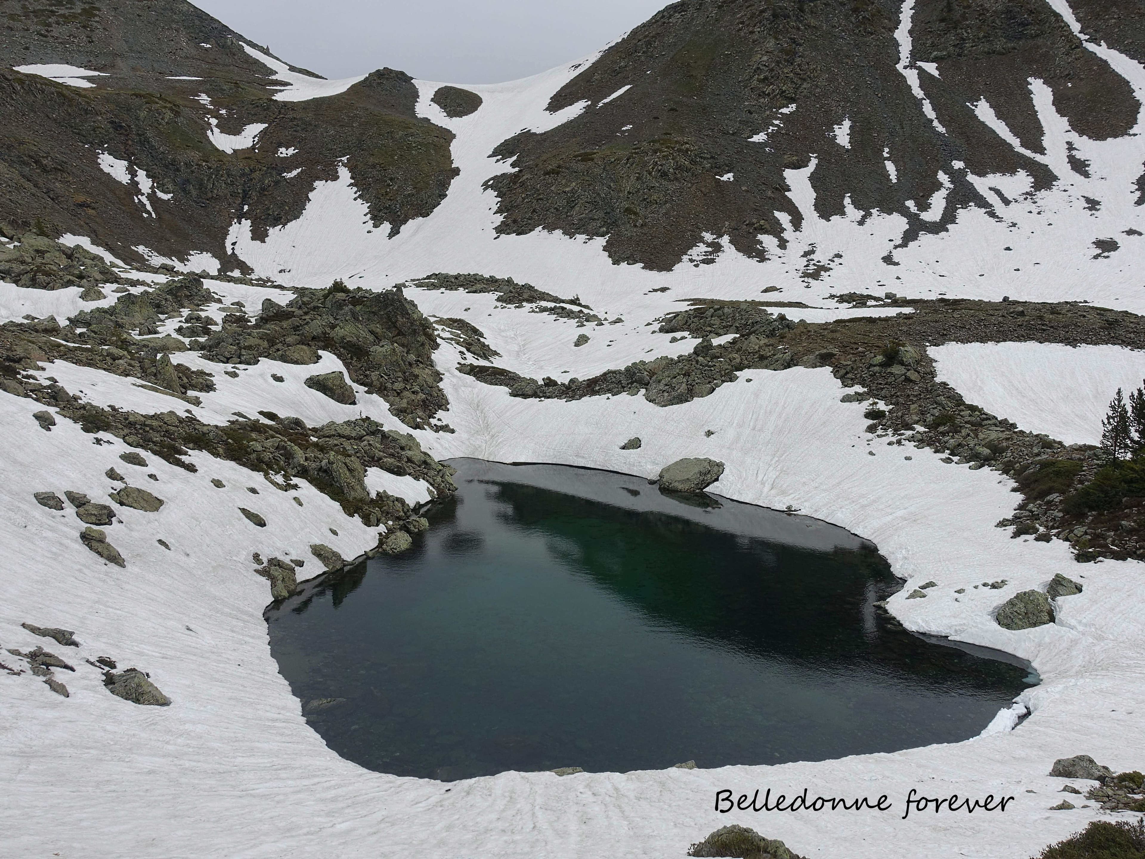 Encore de la neige au-dessus de 2000m A.P.