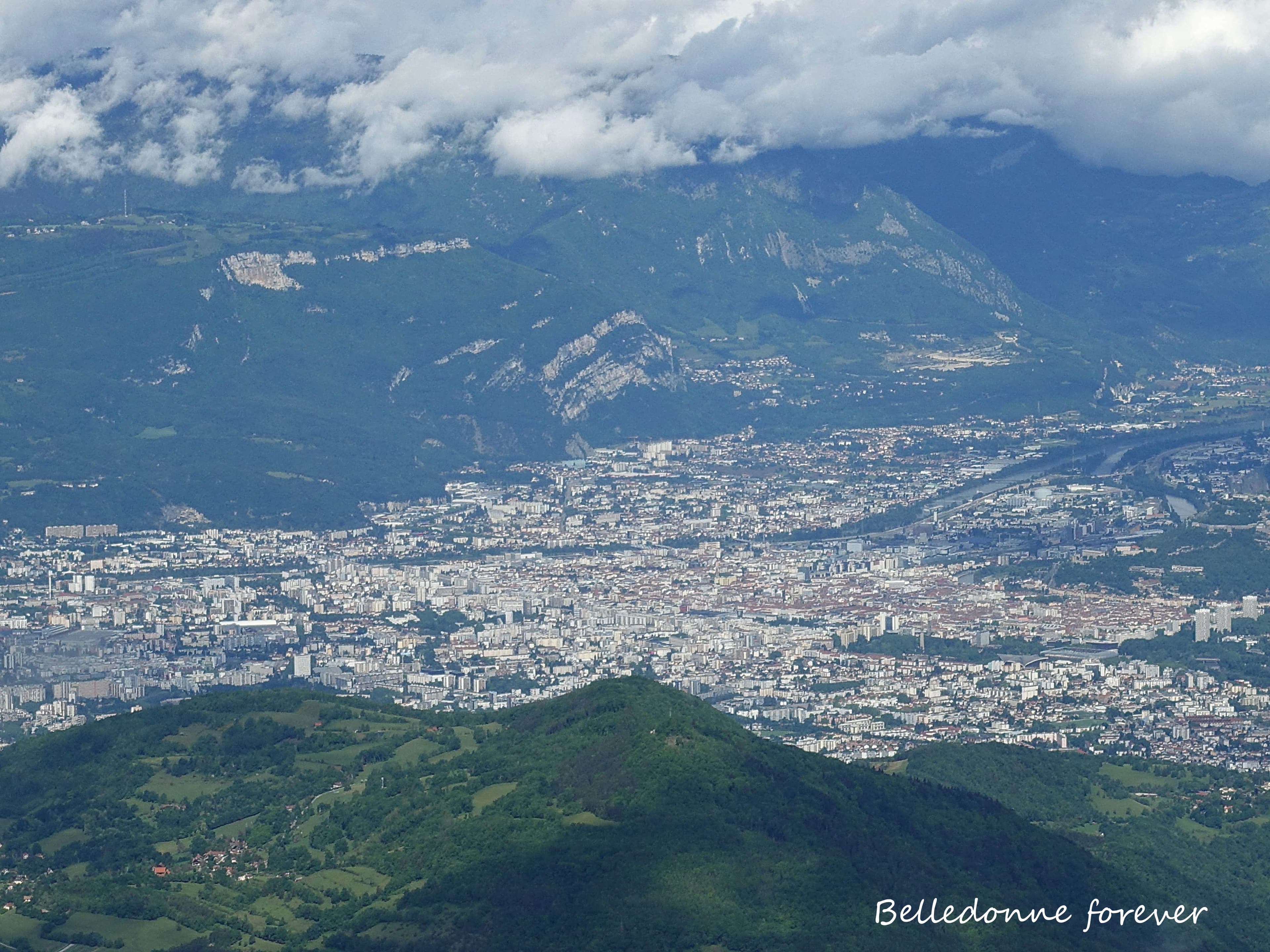Ciel limpide sur Grenoble A.P.