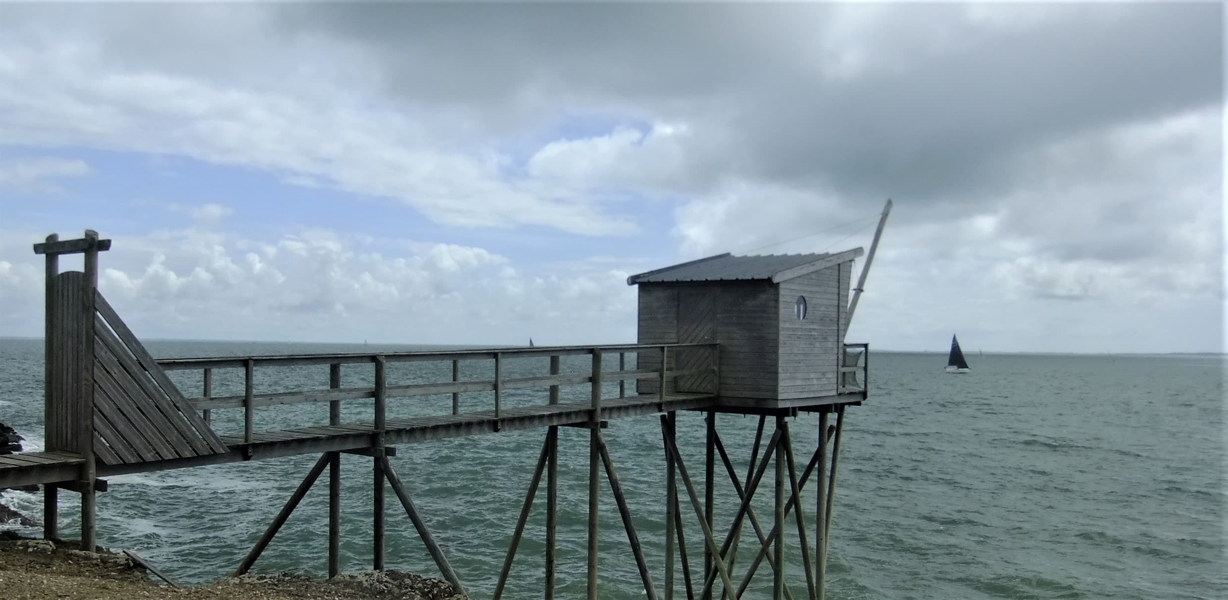 Alternance d'éclaircies et de passages nuageux sur la côte