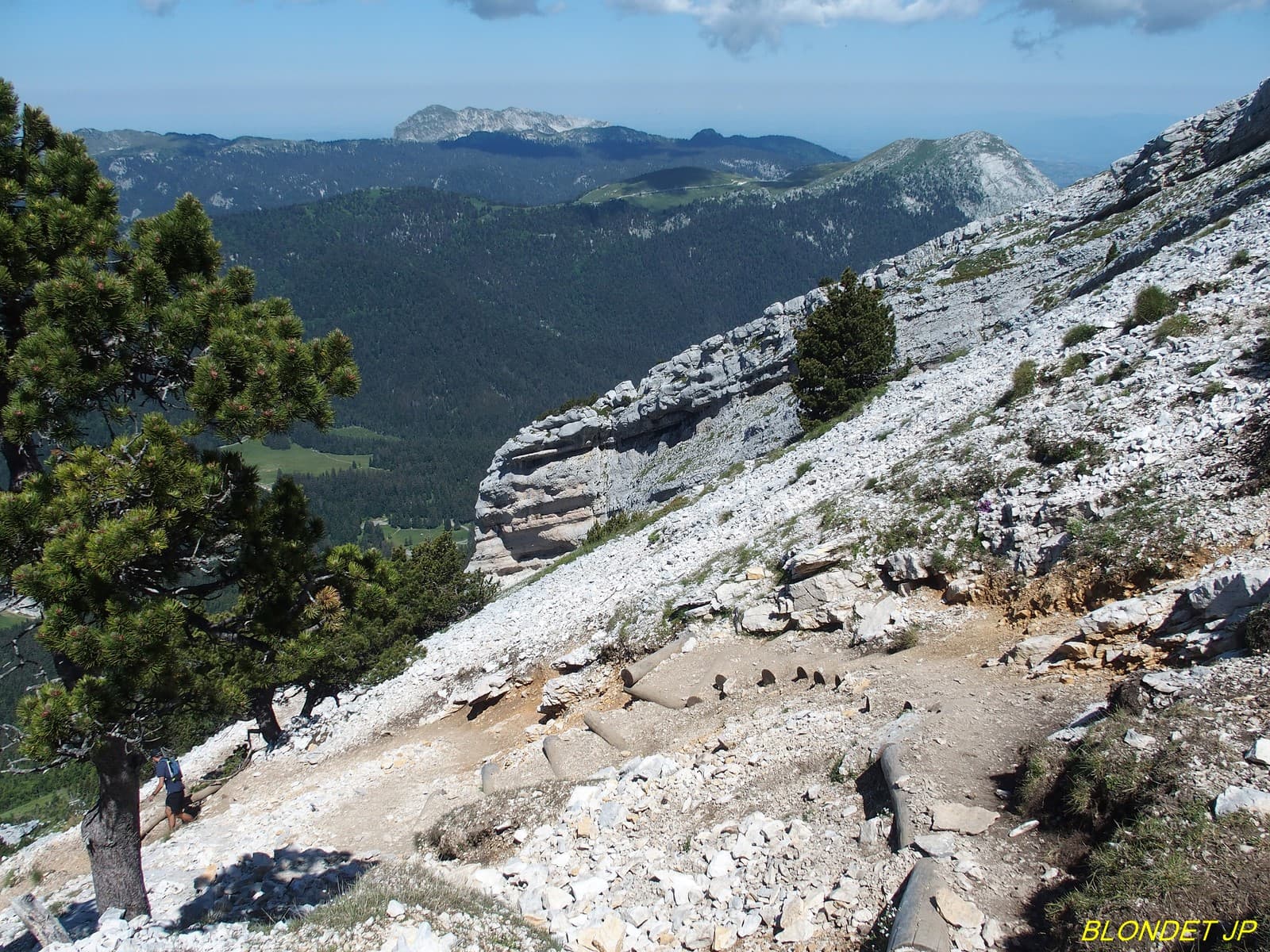Chemin d'accès à Chamechaude