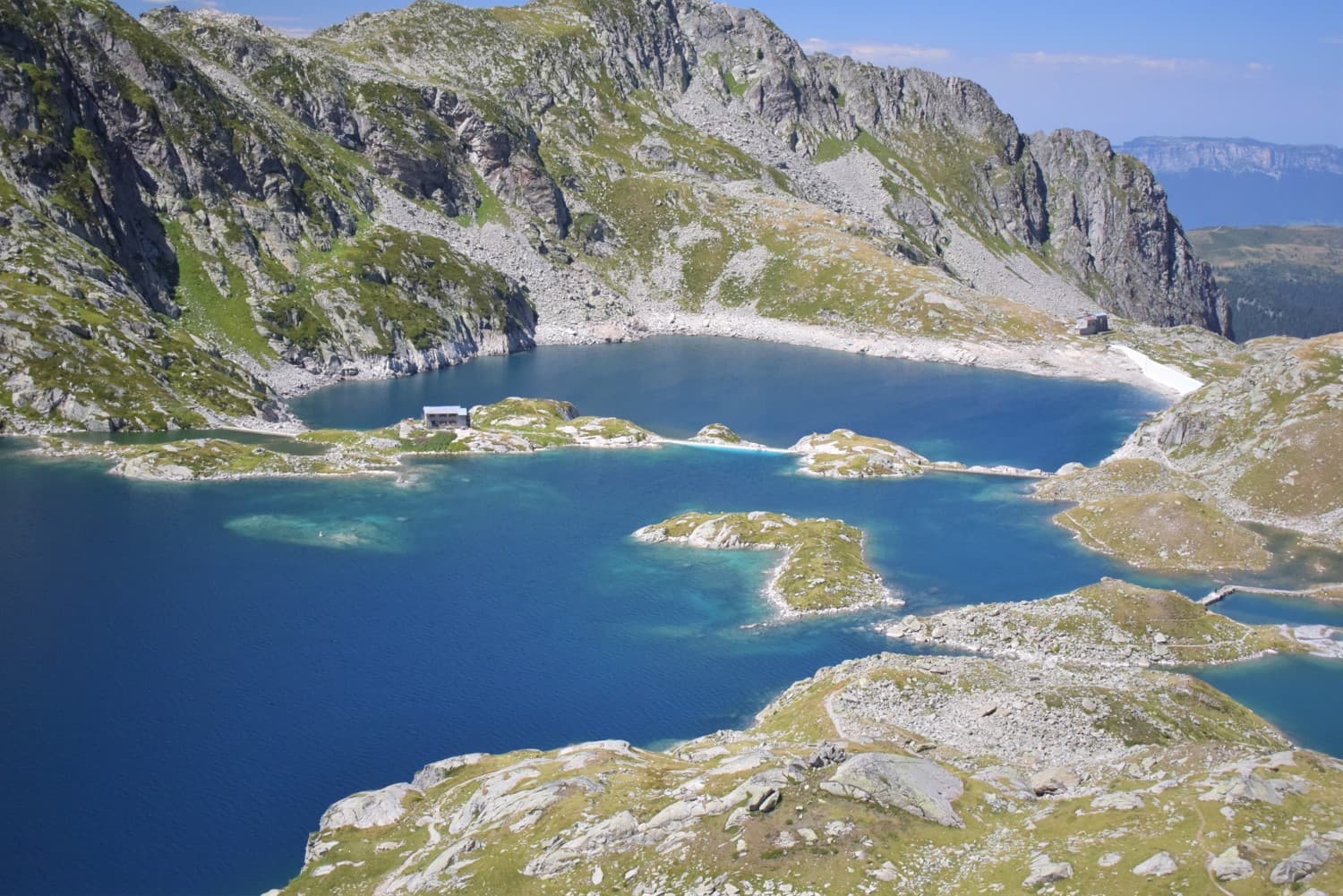 Vue générale des 7 Laux-Refuge la Pra