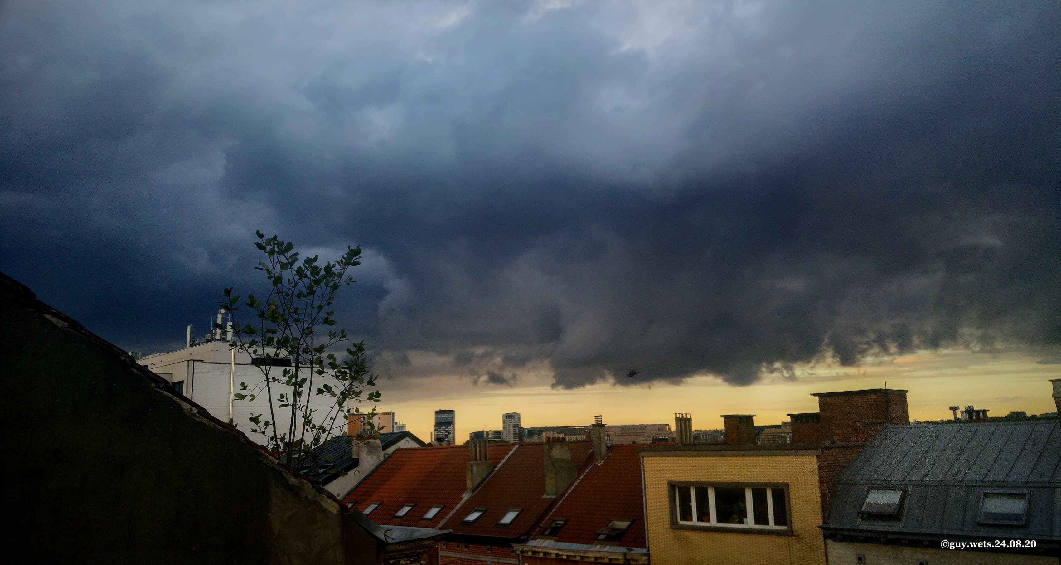 ciel bas menaçant