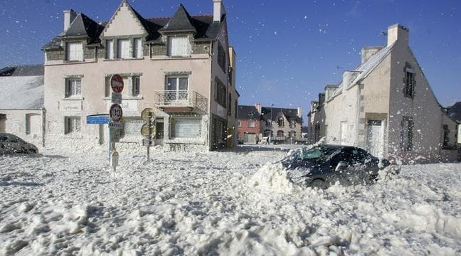 Image d'illustration pour Tempête et écume en Bretagne 