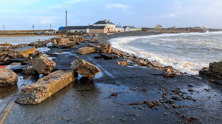 Image d'illustration pour Vagues meurtrières sur les côtes atlantiques