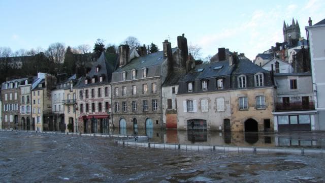 Image d'illustration pour Suivi de la dépression Ruth - inondations en Bretagne