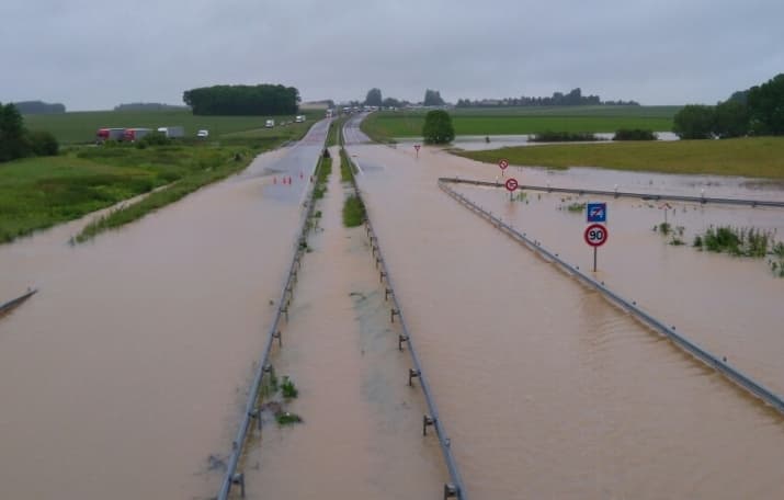 Image d'illustration pour Record de pluie en mai à Paris et sur le Nord de la France