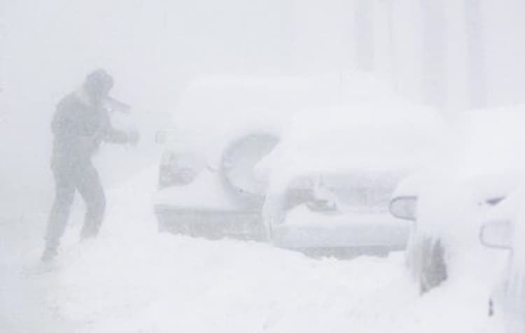 Image d'illustration pour Tempête de neige en Islande