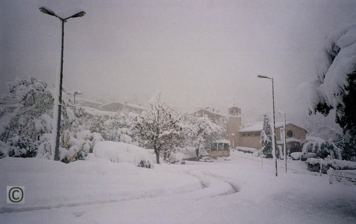 Image d'illustration pour Neige entre Vallée du Rhône et Provence en novembre 1999