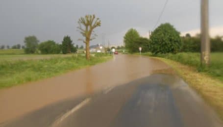 Image d'illustration pour Pluie, grêle et foudre : des orages isolés mais parfois forts