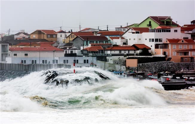 Image d'illustration pour Une tempête aux Açores