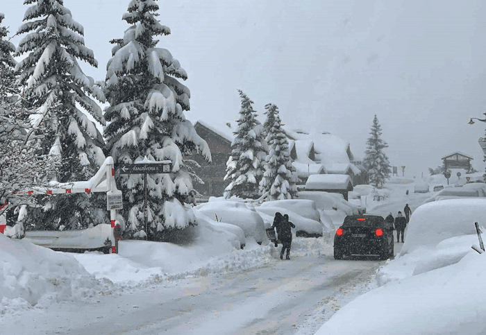 Retour d'une neige abondante dans les Pyrénées et les Alpes frontalières