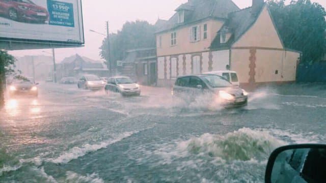 Image d'illustration pour Les violents orages tournent au drame