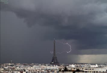 Image d'illustration pour La protection de la Tour Eiffel contre la foudre doit être rénovée